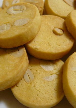甘さ控えめ♪簡単カシューナッツのクッキー-レシピのメイン写真