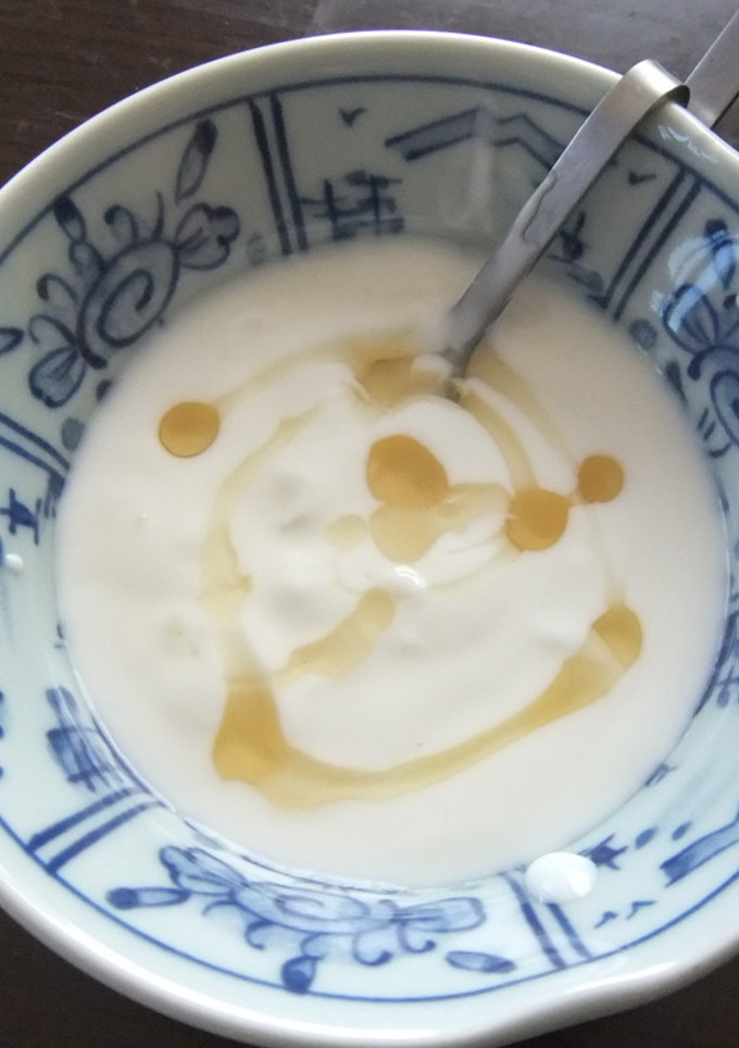 ヨーグルトにはちみつ(^_-)-☆-レシピのメイン写真