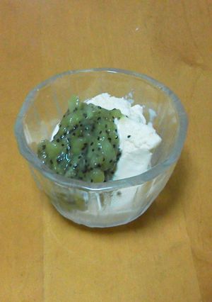 キウイジャムで食べる白玉だんご☆-レシピのメイン写真