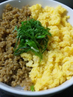 鶏そぼろ飯-レシピのメイン写真