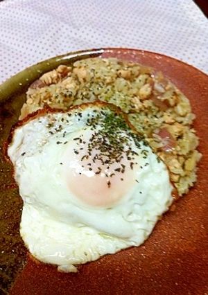 バジルソースで★ガパオ風チャーハン-レシピのメイン写真