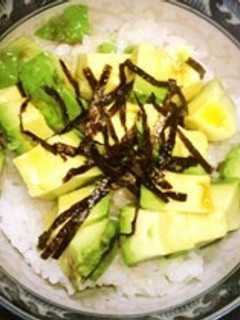 簡単☆子供も大好きな美味しいアボカド丼-レシピのメイン写真