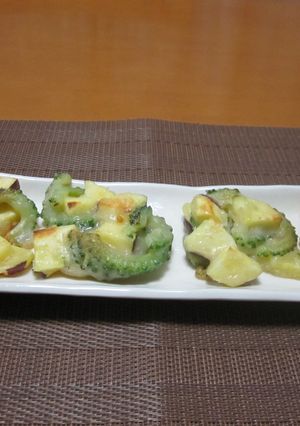 簡単♪ゴーヤとさつまいものフライパン焼き-レシピのメイン写真