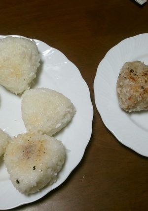 岩塩で塩梅おむすび-レシピのメイン写真