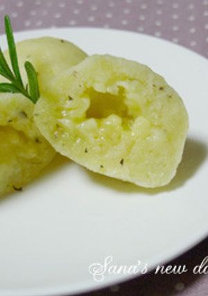 ❀ルクエで♪ハーブ香るポテトもち❀-レシピのメイン写真