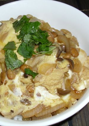調味料1つだけ♪納豆腐しめじ卵とじ丼★-レシピのメイン写真
