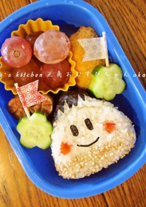 キャラ弁▲三角おむすびちゃん▲簡単-レシピのメイン写真
