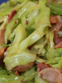 キャベツとベーコンのペペロンチーノ。-レシピのメイン写真