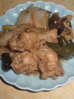 鶏手羽元の黒にんにく入り酢煮-レシピのメイン写真