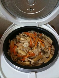 きのこと鶏肉の炊き込みご飯-レシピのメイン写真
