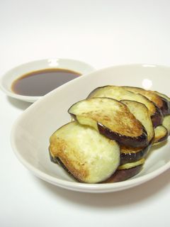 ナス を バター で焼いただけ♪-レシピのメイン写真