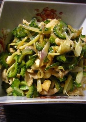ゴーヤと鶏皮の炒め物♪-レシピのメイン写真