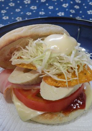 ご当地バーガー？！☆とうふちくわバーガー-レシピのメイン写真