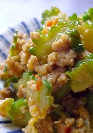 簡単!ゴーヤと挽肉の甘辛味噌-レシピのメイン写真