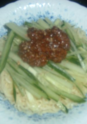金ごますりごまたっぷり簡単ジャージャー麺-レシピのメイン写真