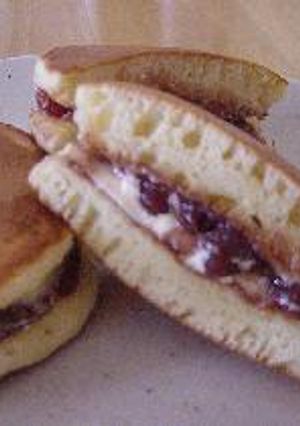 【改訂版】食べたらヤミツキ☆バターどら焼き-レシピのメイン写真