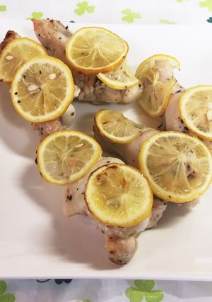 ダイエット♪鳥手羽元でレモンハーブ焼き-レシピのメイン写真