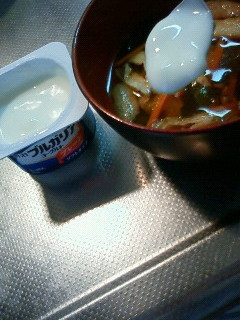 味噌汁+プレーンヨーグルト-レシピのメイン写真