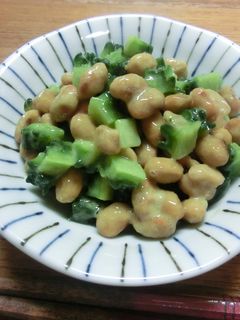 夏の朝定番!ゴーヤの辛し納豆和え-レシピのメイン写真
