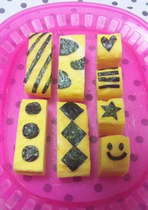 ただ貼るだけ♪卵焼きに海苔デコ●●●-レシピのメイン写真