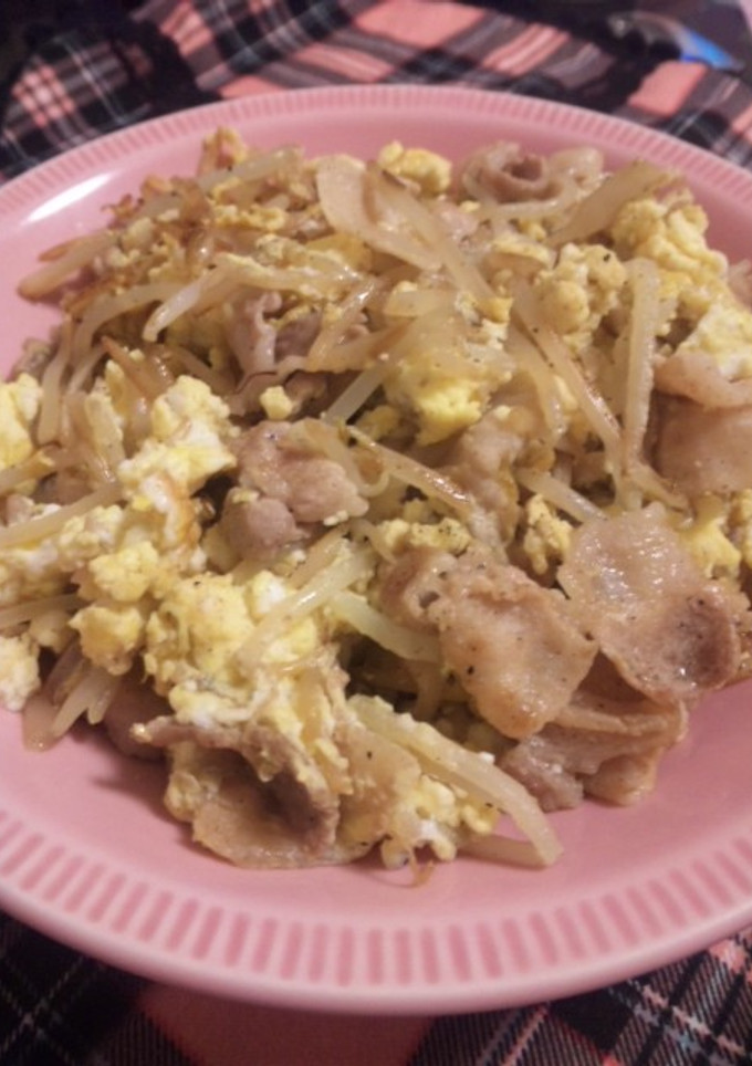 お手軽♪もやしと豚肉の簡単卵炒め♪-レシピのメイン写真