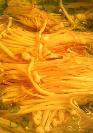 えのきだけと鶏がらスープの素の胡麻スープ-レシピのメイン写真