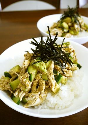 鶏ささみのアボカドときゅうりの和風丼♪-レシピのメイン写真