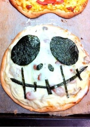 ハロウィン★ ジャックのホワイトピザ-レシピのメイン写真