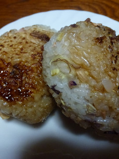 岩下の新生姜とミョウガの焼きおにぎり-レシピのメイン写真