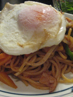パパッとナポリタン★目玉焼きのっけ★-レシピのメイン写真