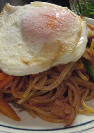 パパッとナポリタン★目玉焼きのっけ★-レシピのメイン写真