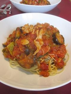 オッサンのトマトdeチキン煮込みパスタ-レシピのメイン写真