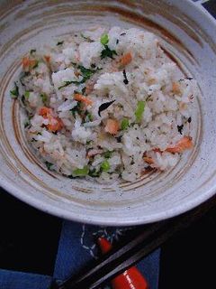 昆布茶で鮭の炊き込みご飯-レシピのメイン写真
