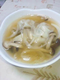 簡単♪冷凍餃子でスープ♪-レシピのメイン写真