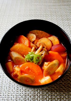 トマトと味噌の出会い~秋野菜のけんちん汁-レシピのメイン写真