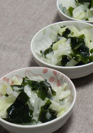 キャベツとワカメの梅酢和え-レシピのメイン写真