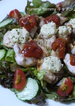 グリルチキンの赤白タルタルのせ♪-レシピのメイン写真