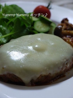 とろ~りチーズのトマト煮込みハンバーグ♪-レシピのメイン写真