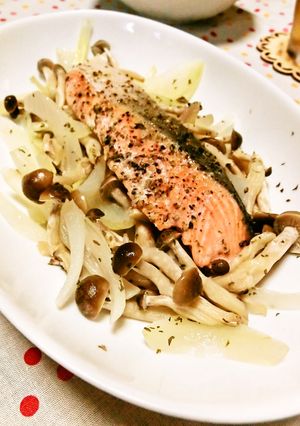 フライパンで☆鮭の蒸し焼き♪-レシピのメイン写真