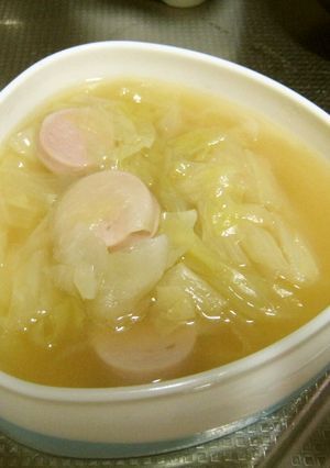 魚肉ソーセージとキャベツのスープ-レシピのメイン写真