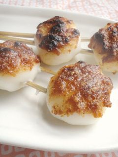 昔風のおやつ!上新粉で作る味噌団子-レシピのメイン写真