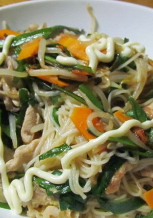 肉・もやし・にらのそうめん炒め-レシピのメイン写真