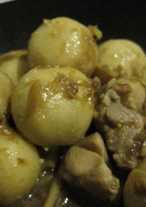 かつおぶし入り♪里芋と鶏肉の甘辛煮-レシピのメイン写真