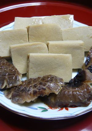 お弁当に☆つぶれず、汁なし高野豆腐の煮物-レシピのメイン写真