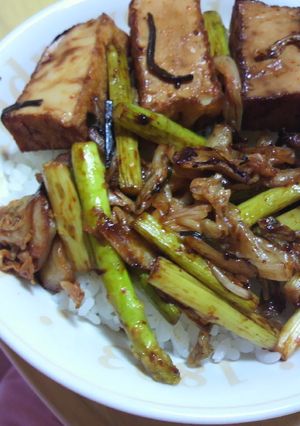 しゃきしゃき厚揚げキムチ丼-レシピのメイン写真