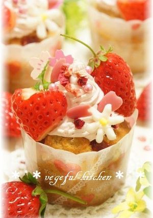 ひな祭りに❀苺のデコカップケーキ❀-レシピのメイン写真