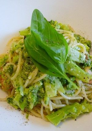 エビとブロッコリーのジェノベーゼパスタ-レシピのメイン写真