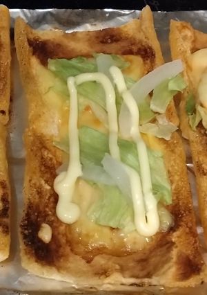 油揚げdeサーモンチーズピッツァ-レシピのメイン写真