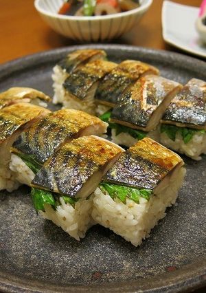 簡単☆おいしい♪焼き鯖寿司-レシピのメイン写真