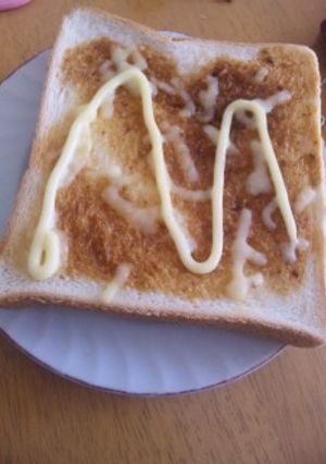 手抜きトースト☆マヨチーズ旨い〜♪-レシピのメイン写真